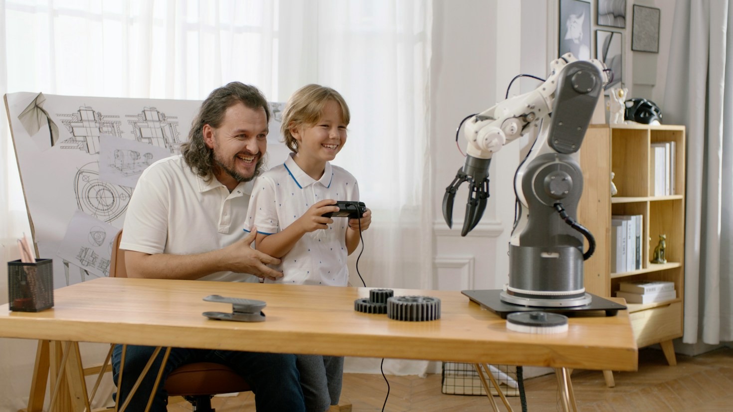 Tecnologia e forza: il futuro del potenziamento umano